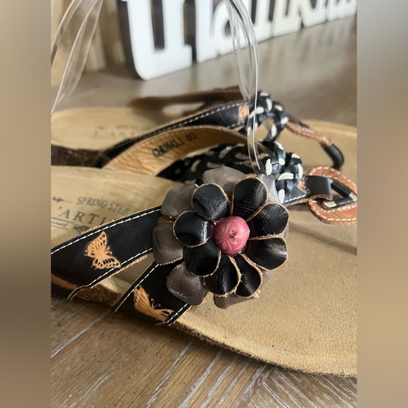 L'Artiste by Spring Step Women's Chunali Flat Sandal, Black/Multi Color Size 9 - Picture 9 of 16